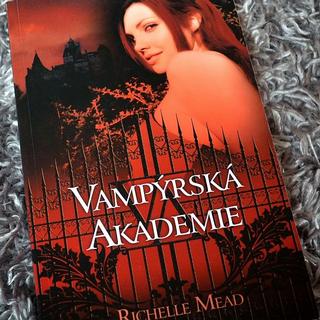 Séria kníh: Vampýrská akademie