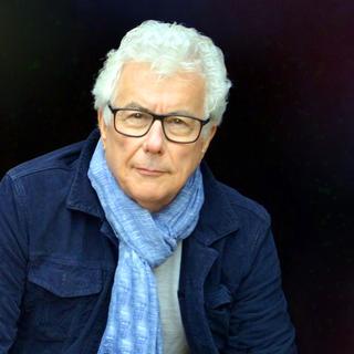 Predstavujeme: Ken Follett