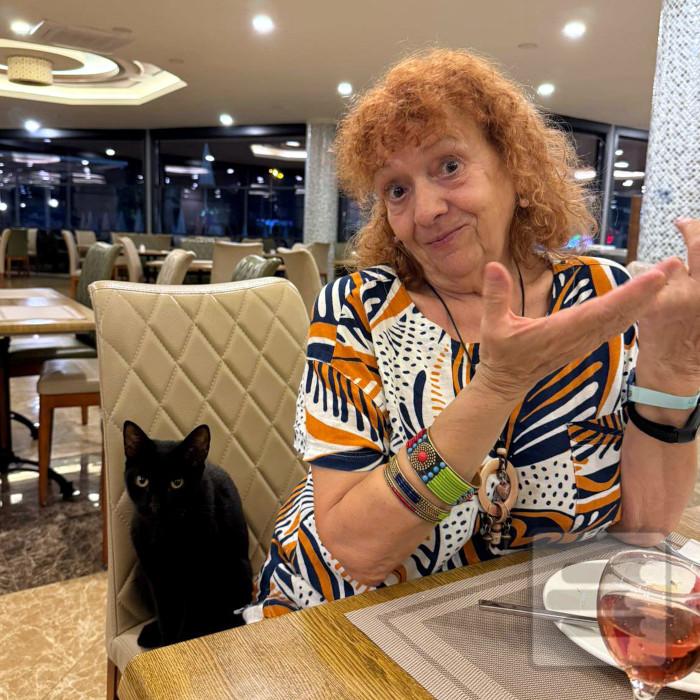 Predstavujeme: Lena Riečanská