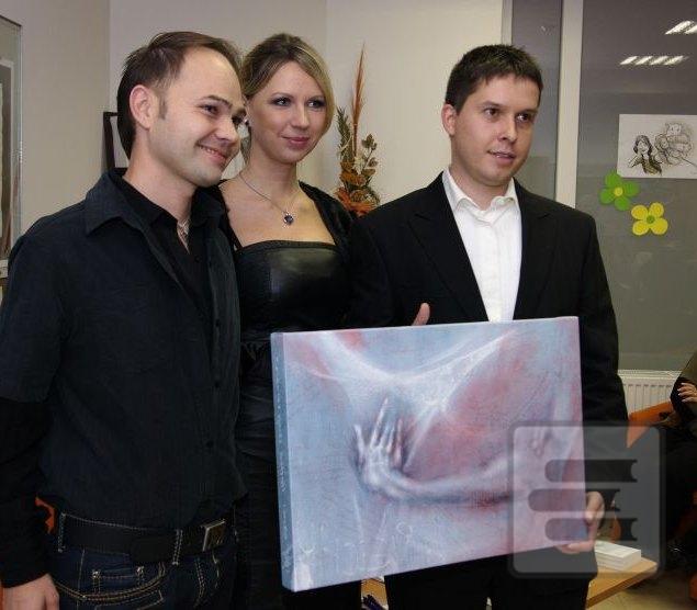 Boli sme na krste debutu Mareka Mittaša Hriechy v rukavičkách