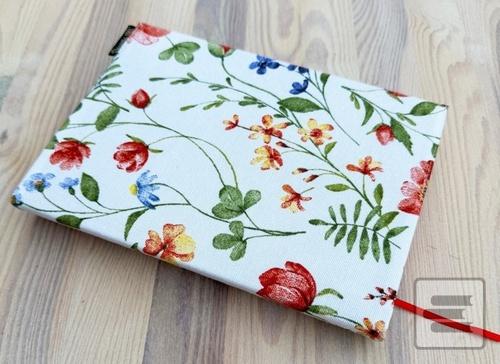 Obal na knihu Luční květ…