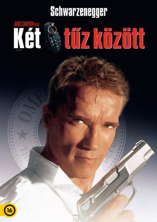 Kniha: Két tűz között (HU) - James Cameron