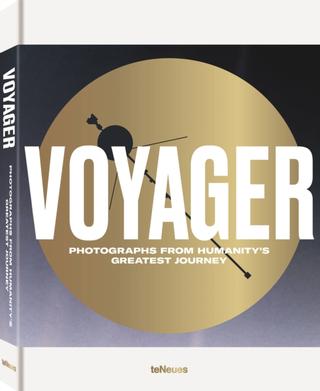 Kniha: Voyager, English Version