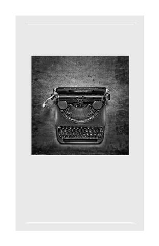 Ukážka z knihy O nezvyčajných ľuďoch a písacích strojoch  -  Autorsky chránený materiál © Albatros Media